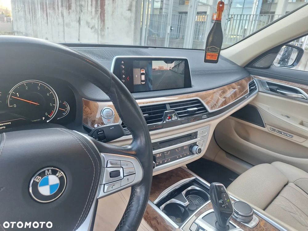 BMW Seria 7 - 13