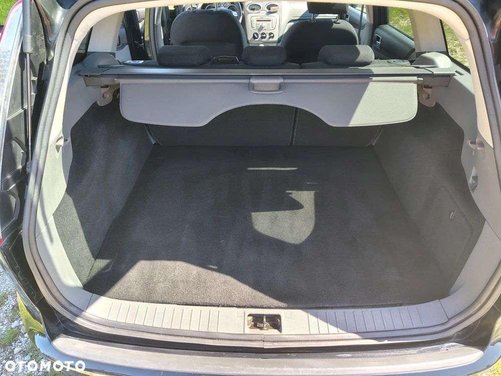 Ford Focus 1.6 TDCi Ambiente - 11