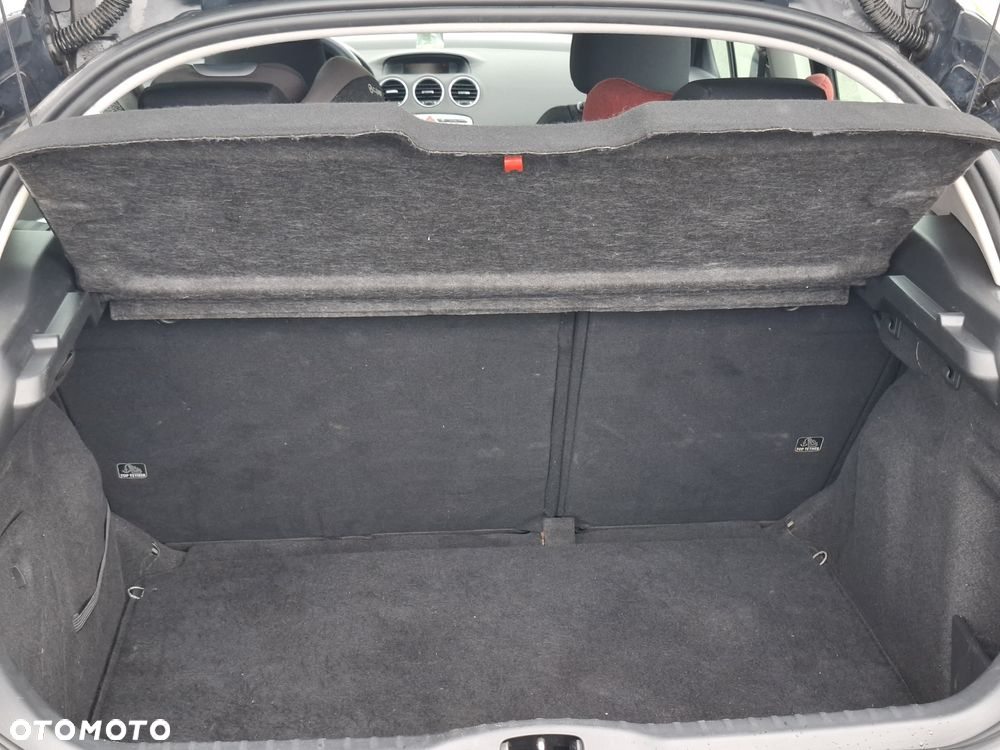 Peugeot 308 - 13