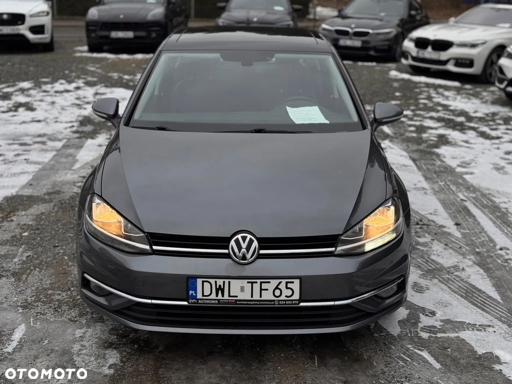 Volkswagen Golf - 2