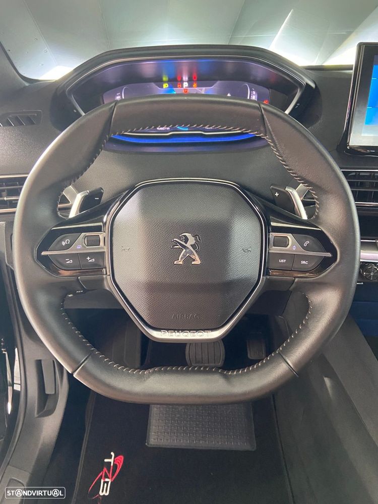 Peugeot 3008 1.5 BlueHDi Active Pack EAT8 - 17