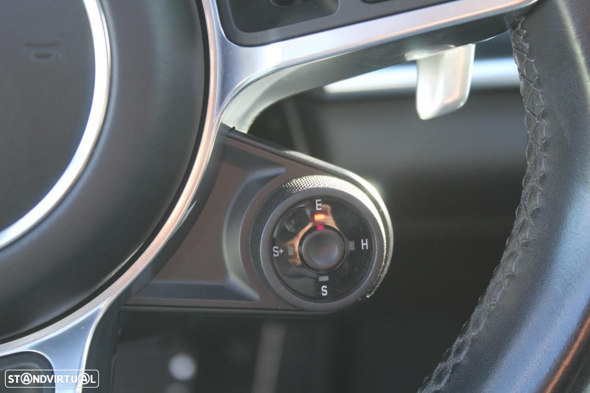 Porsche Panamera Sport Turismo 4 E-Hybrid - 38