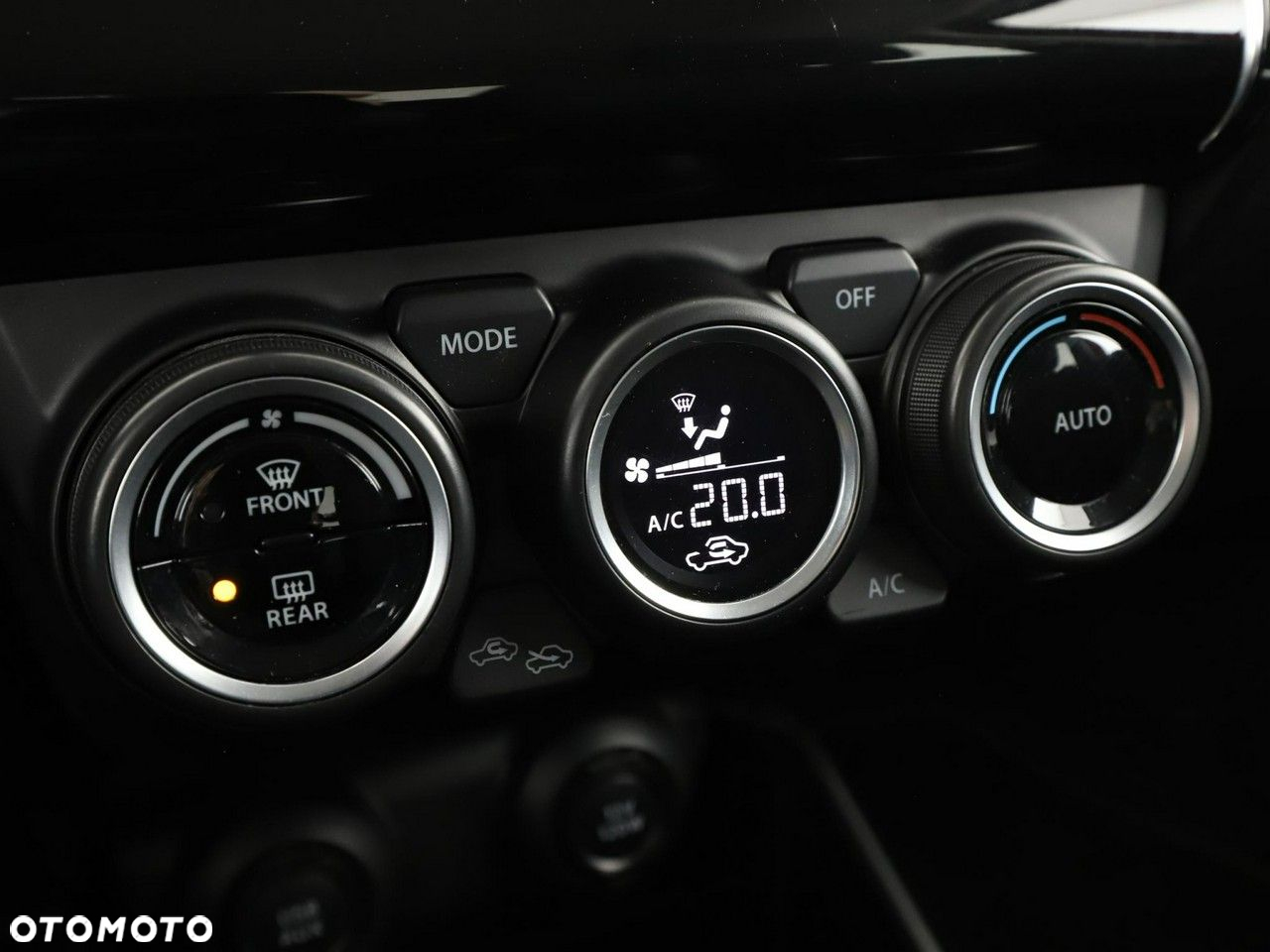 Suzuki Swift 1.0 Boosterjet Comfort - 26
