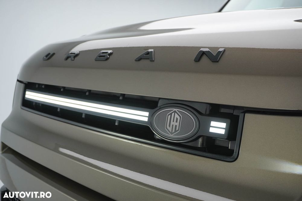 Land Rover Defender 110 3.0D 250 MHEV Hard Top X-Dynamic SE - 12