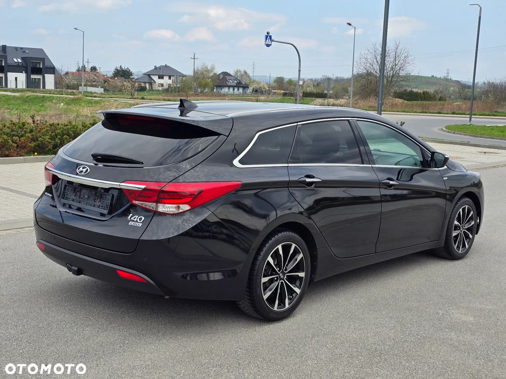 Hyundai i40 Kombi 1.7 CRDi DCT Premium - 4
