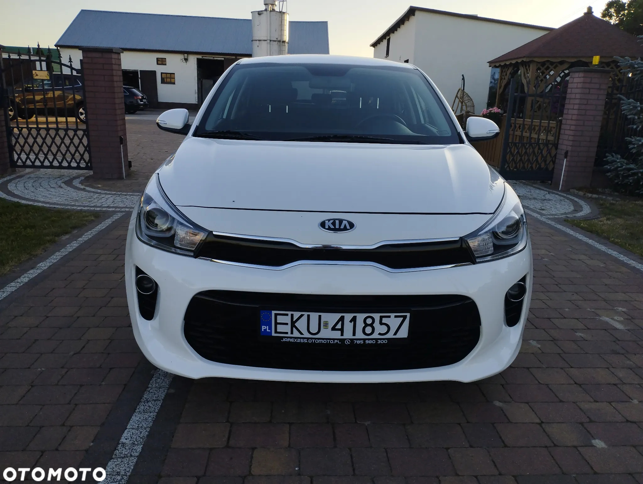 Kia Rio 1.4 Edition 7 - 11