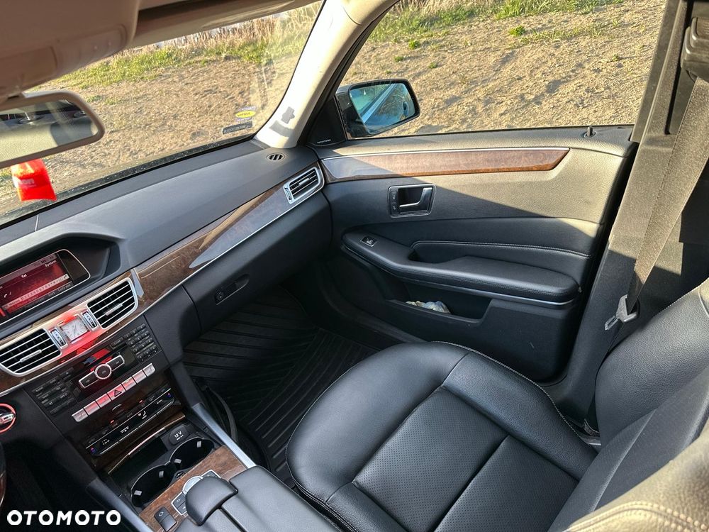 Mercedes-Benz Klasa E 200 NGT BlueEFFICIENCY - 16