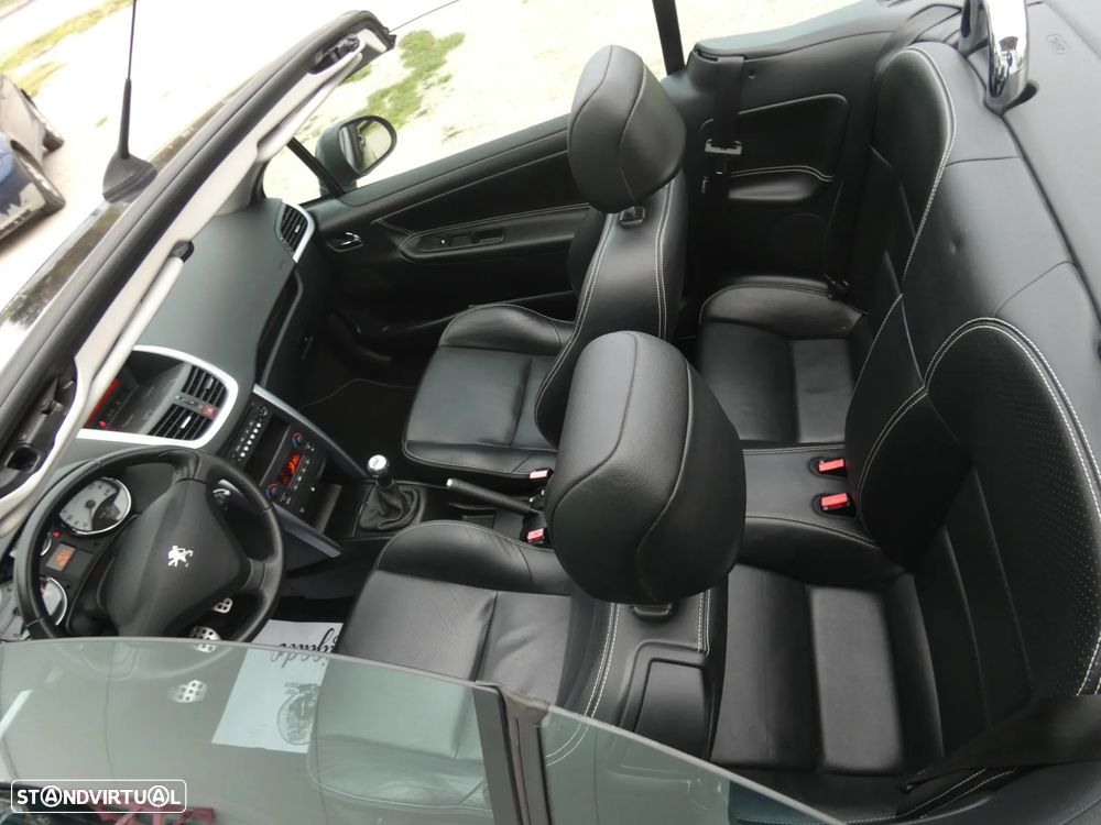 Peugeot 207 CC 1.6 HDi FAP Sport - 24