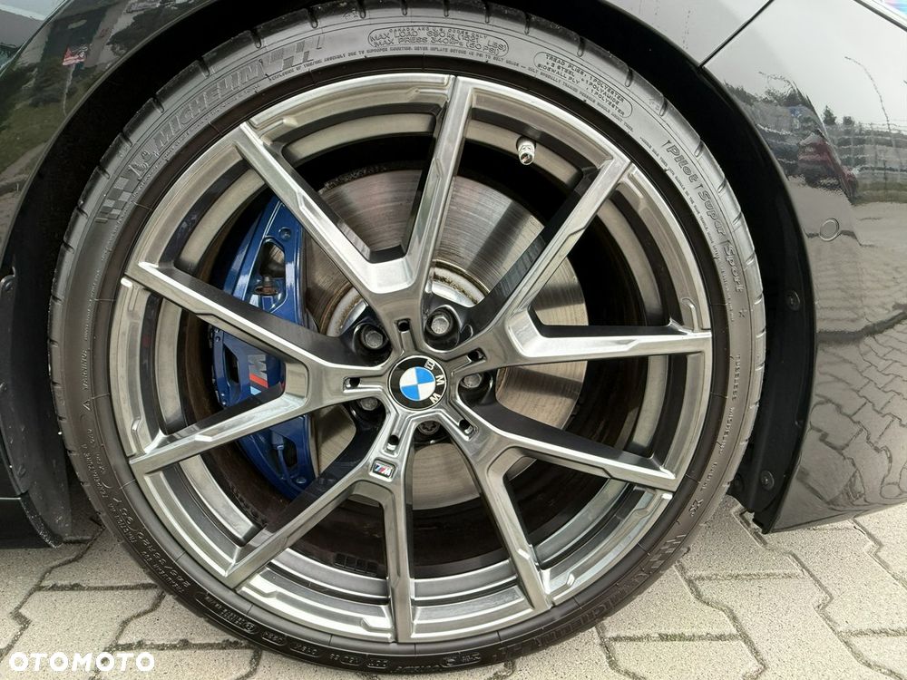 BMW Seria 8 - 29
