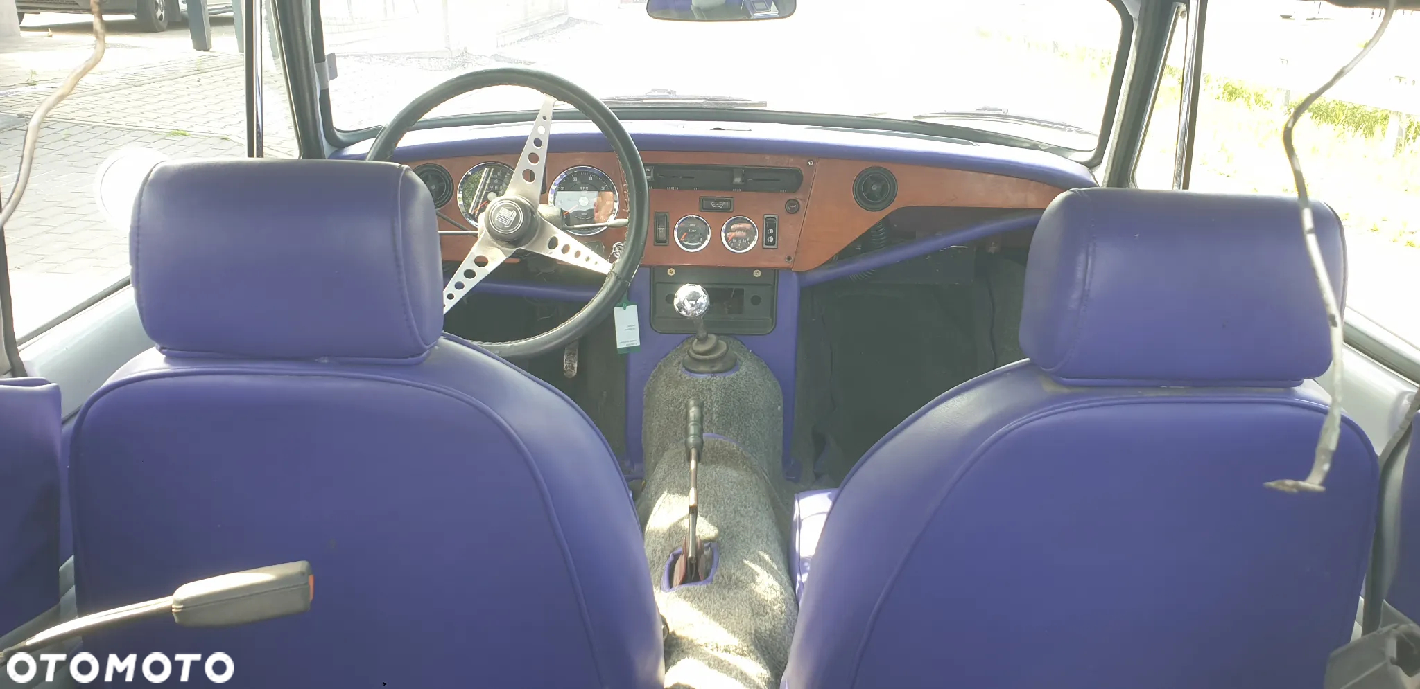 Triumph Inny - 9