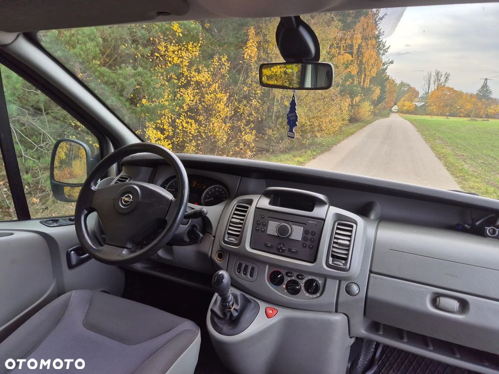 Opel Vivaro - 9