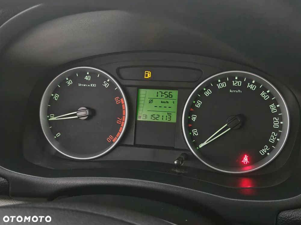 Skoda Fabia - 12