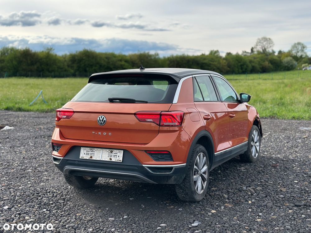 Volkswagen T-Roc - 13