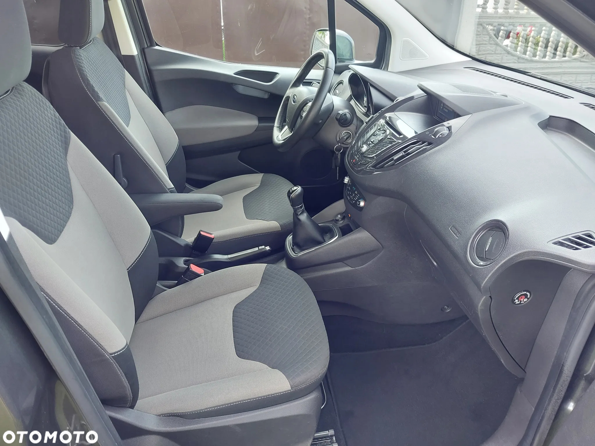 Ford Tourneo Courier 1.0 EcoBoost Titanium - 5