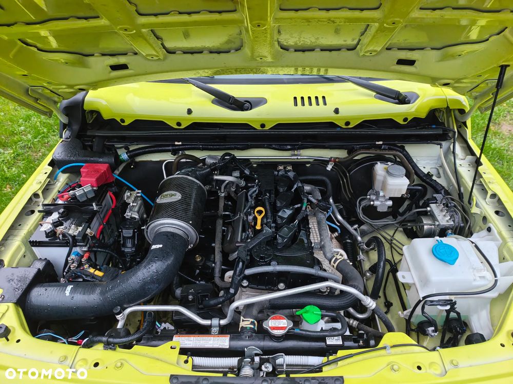Suzuki Jimny 2023 photo 4