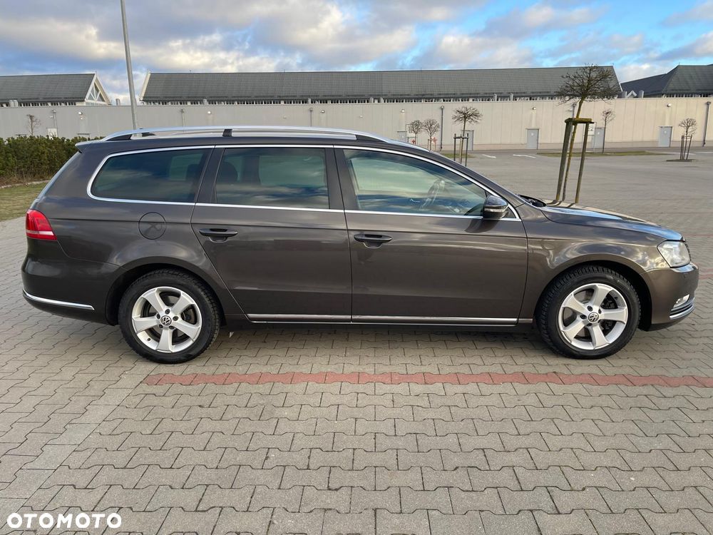 Volkswagen Passat 2.0 TDI Comfortline - 4