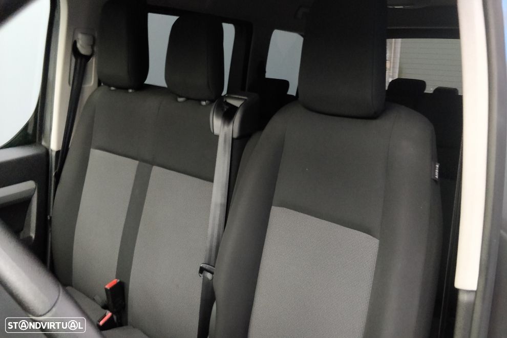 Peugeot Traveller - 26