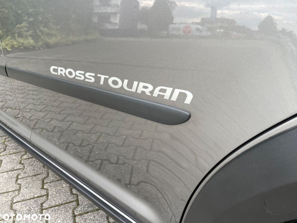 Volkswagen Touran 1.4 TSI Cross - 16