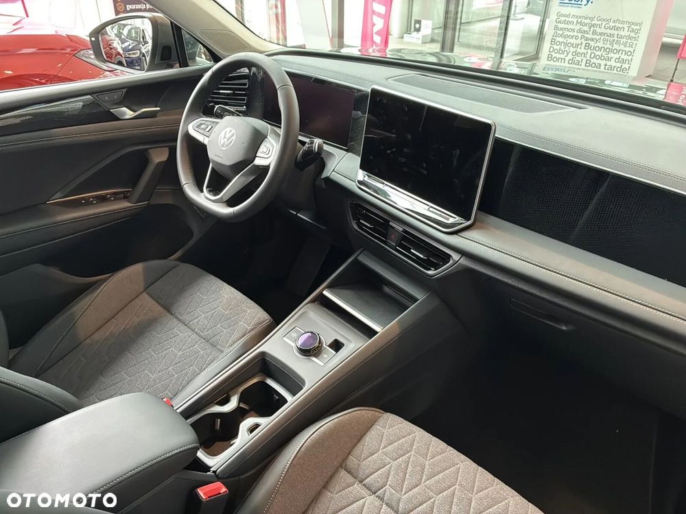 Volkswagen Tiguan - 27