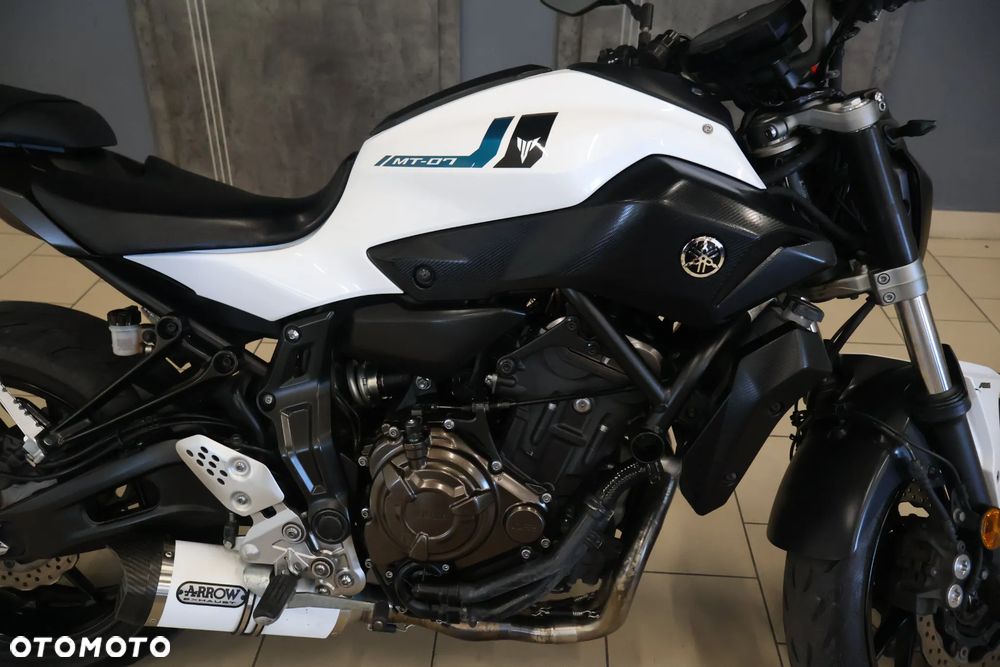 Yamaha MT - 4