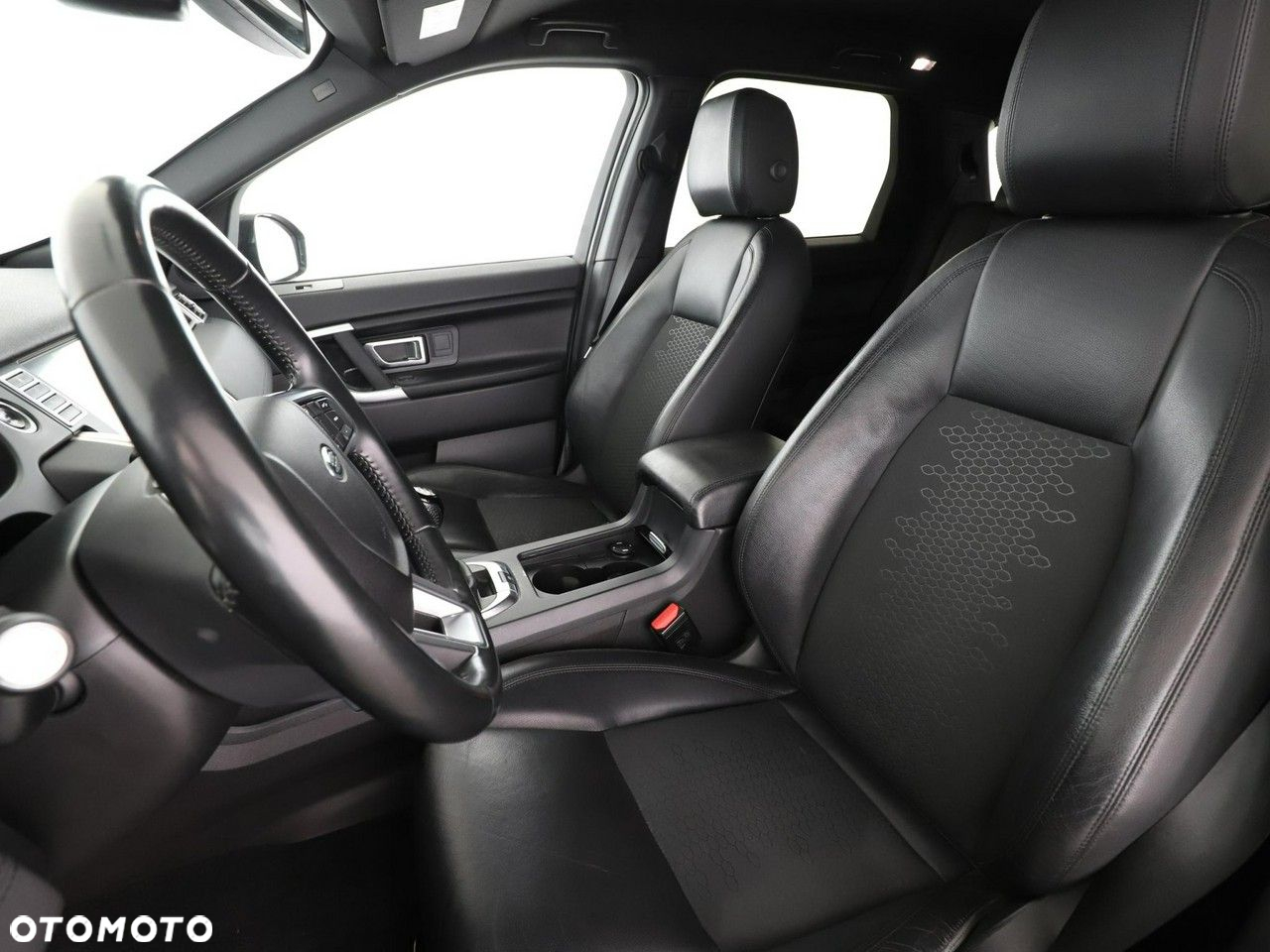 Land Rover Discovery Sport - 13
