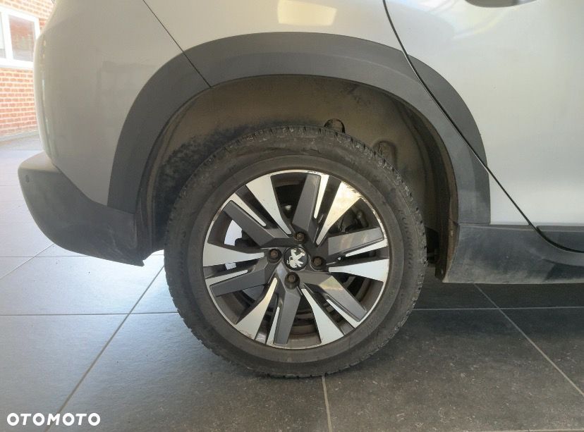 Peugeot 2008 BlueHDi 100 STOP & START Allure - 10