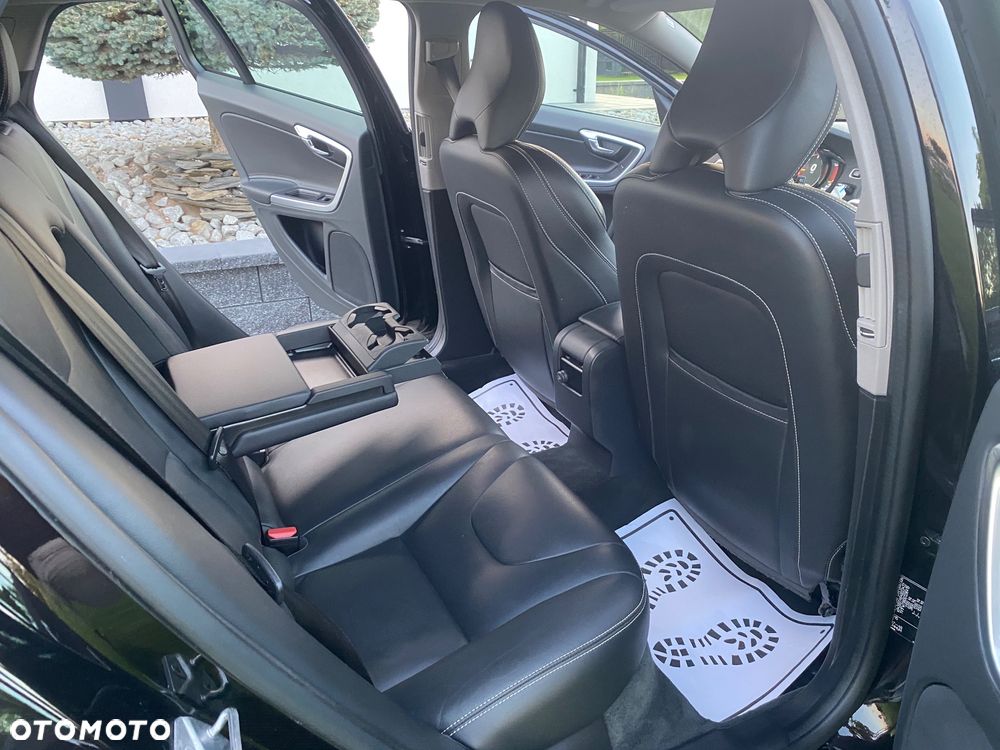 Volvo V60 D3 Drive-E Summum - 18