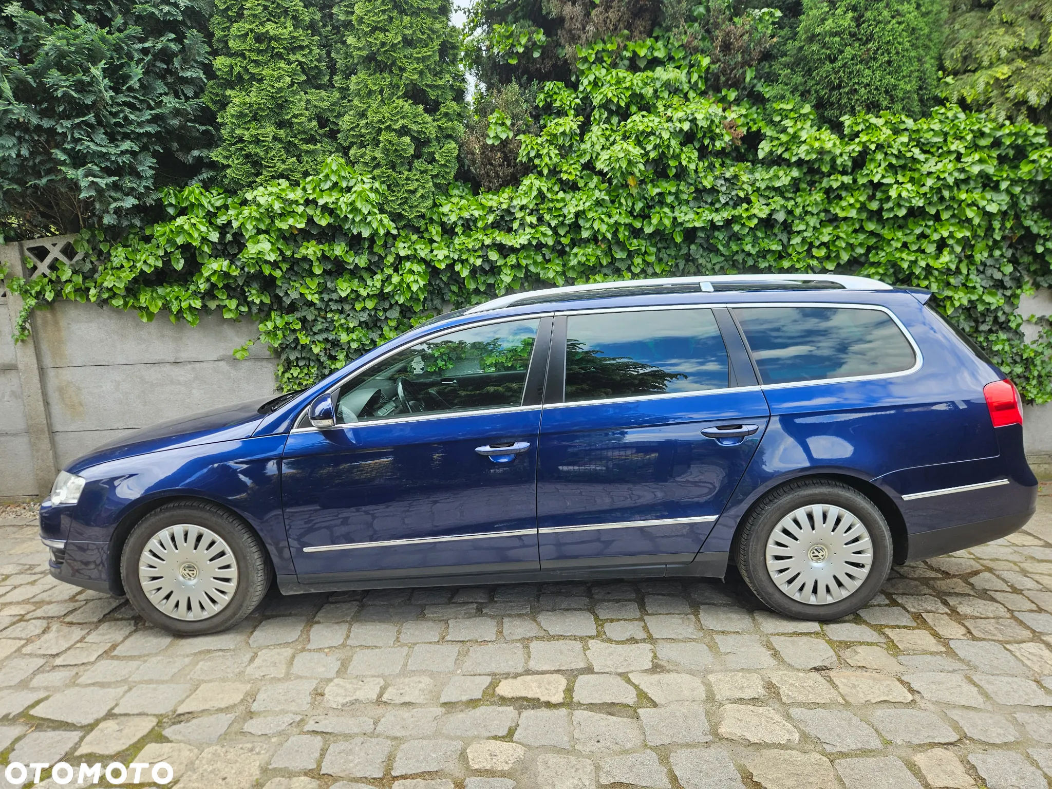 Volkswagen Passat Variant 2.0 TDI DPF Sportline - 2