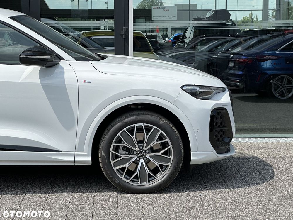 Audi Q5 Sportback - 5