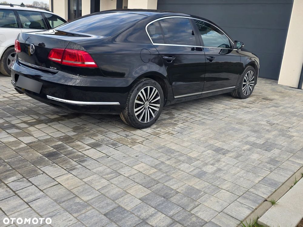 Volkswagen Passat 2.0 TDI Comfortline - 5