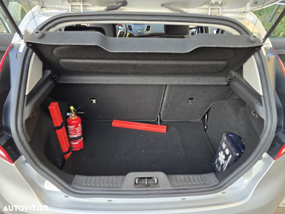 Ford Fiesta 1.5 TDCi DPF Trend - 22