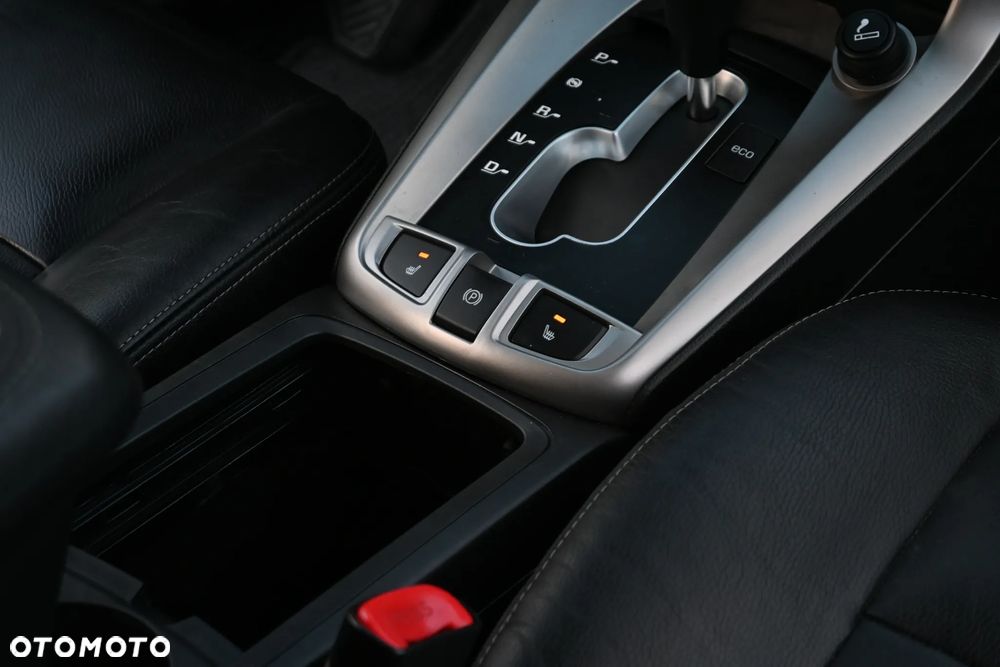 Chevrolet Captiva 3.0 4WD LTZ - 24