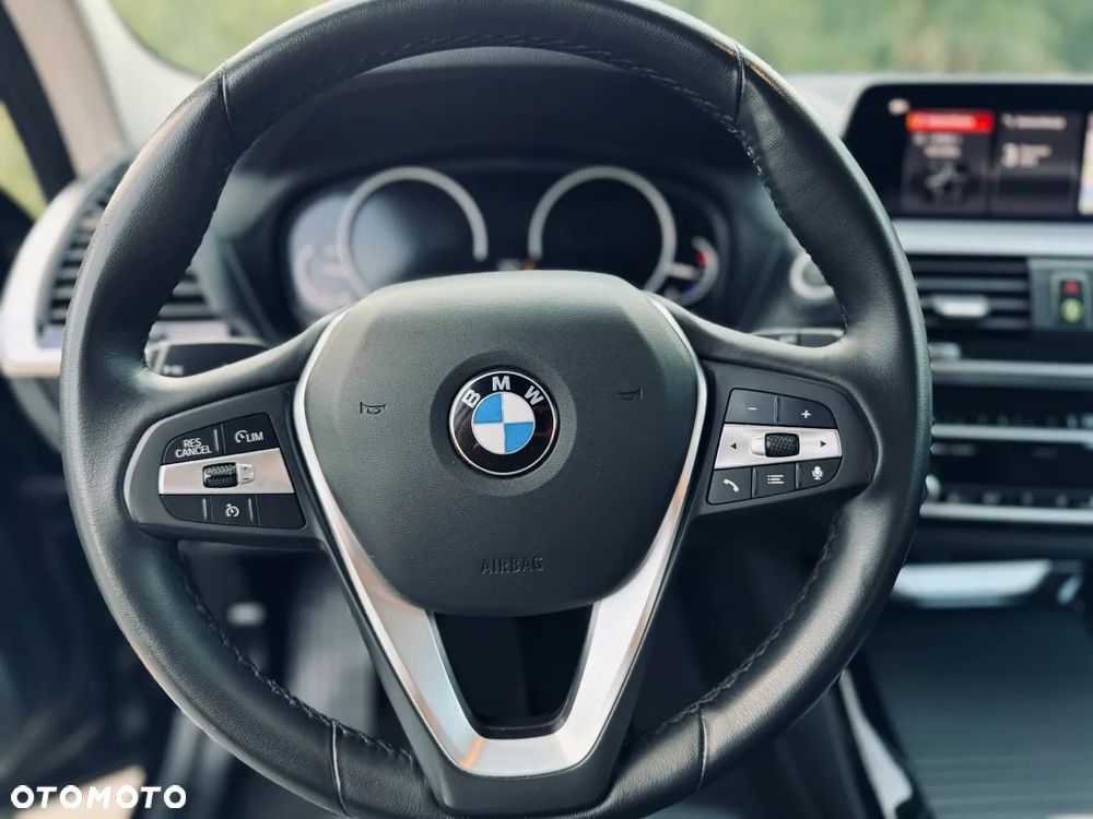 BMW X3 sDrive18d Advantage - 11