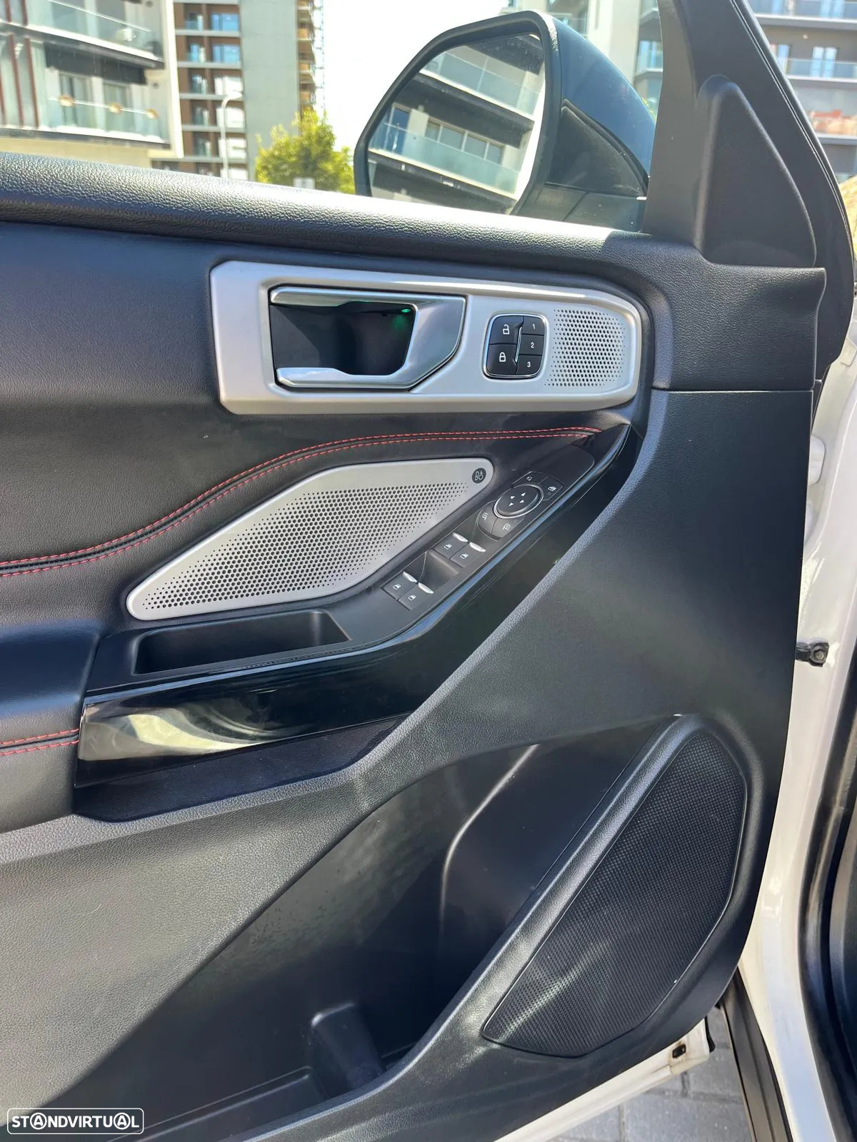 Ford Explorer 3.0 EcoBoost PHEV ST-Line - 9