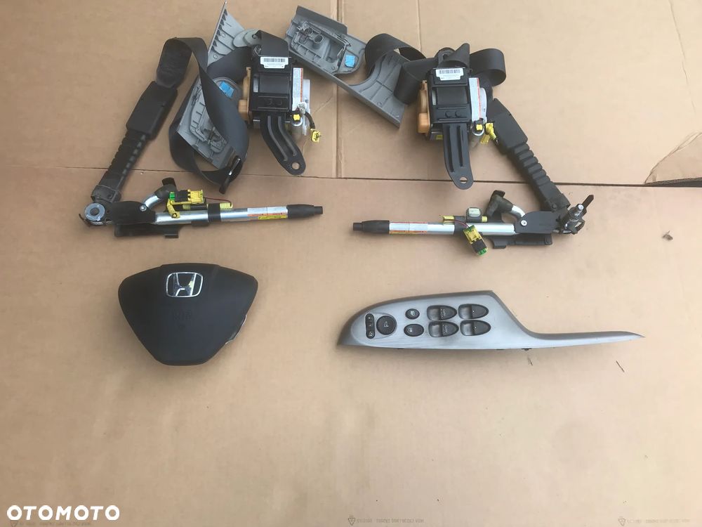 Honda Civic VIII Ufo 06-11 Pas Bezpieczeństwa Prawy Lewy Napinacze Dopinacze
