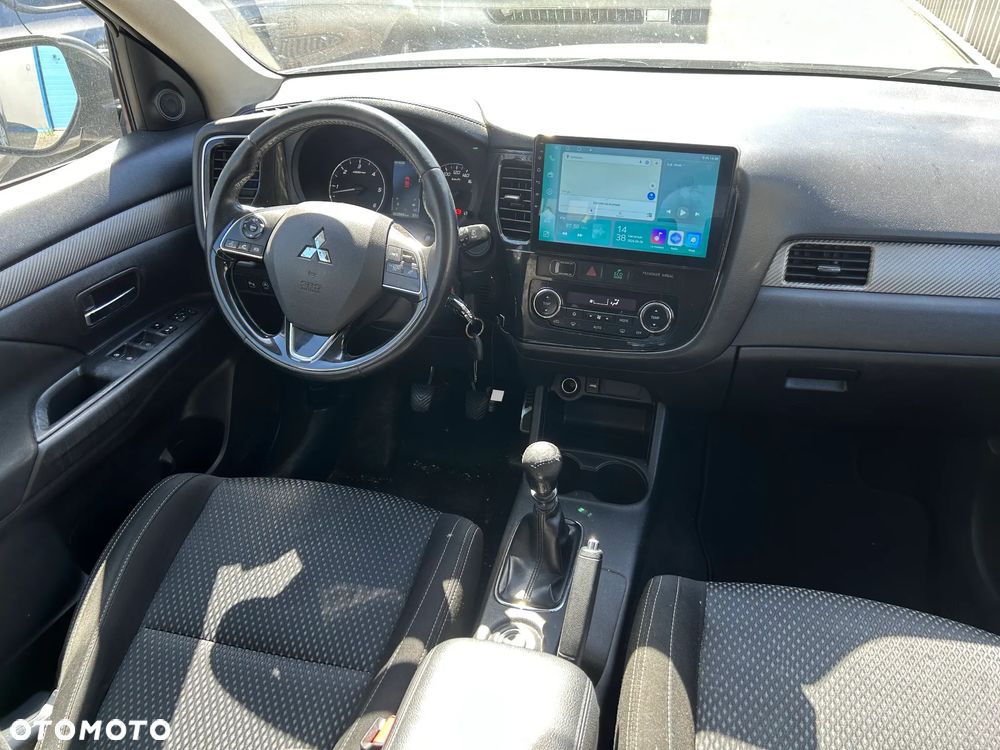 Mitsubishi Outlander 2.2 DI-D 4WD Top - 10