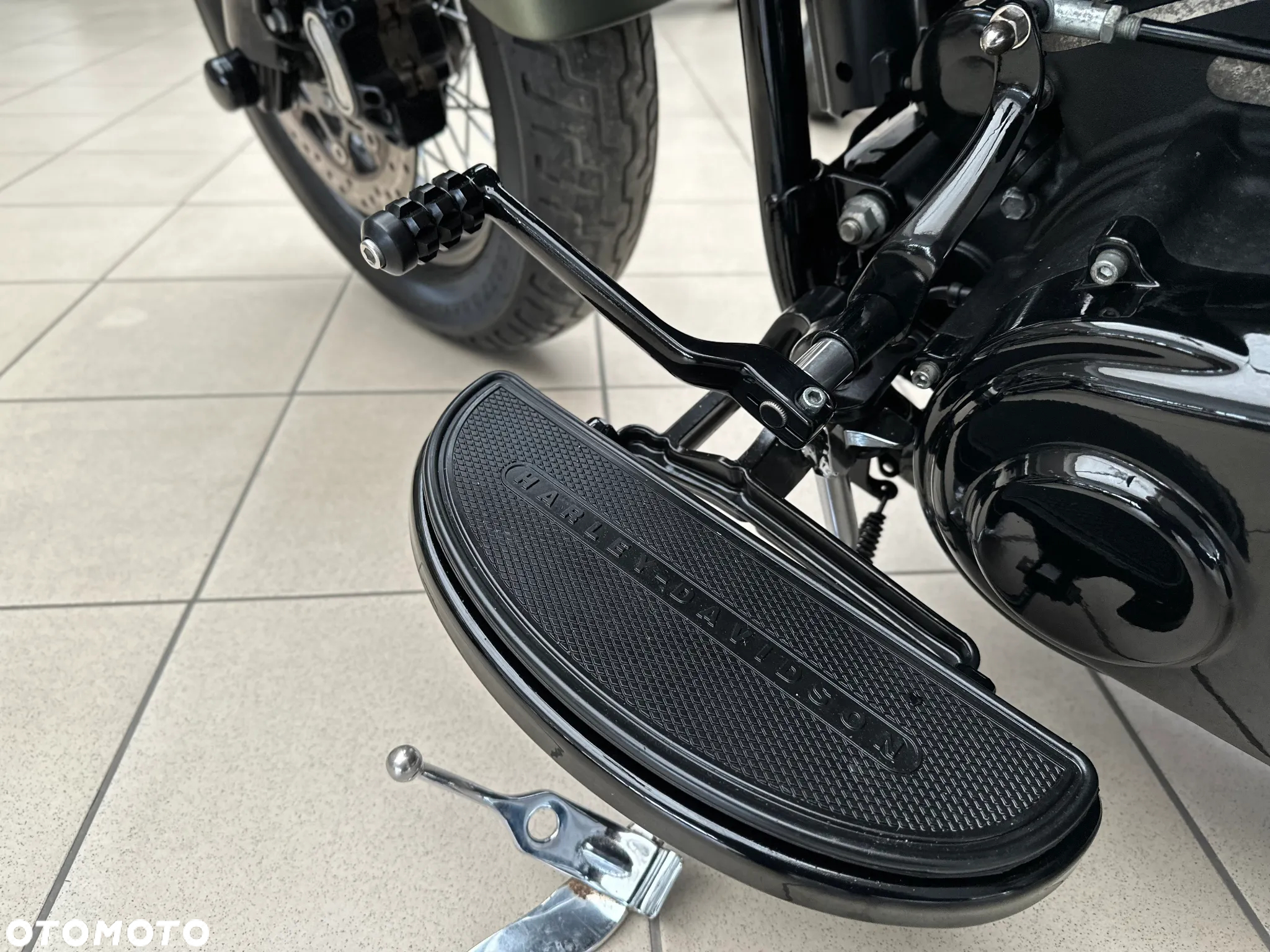 Harley-Davidson Softail Slim - 30