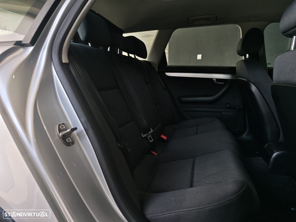 Audi A4 Avant 2.0 TDI DPF - 44