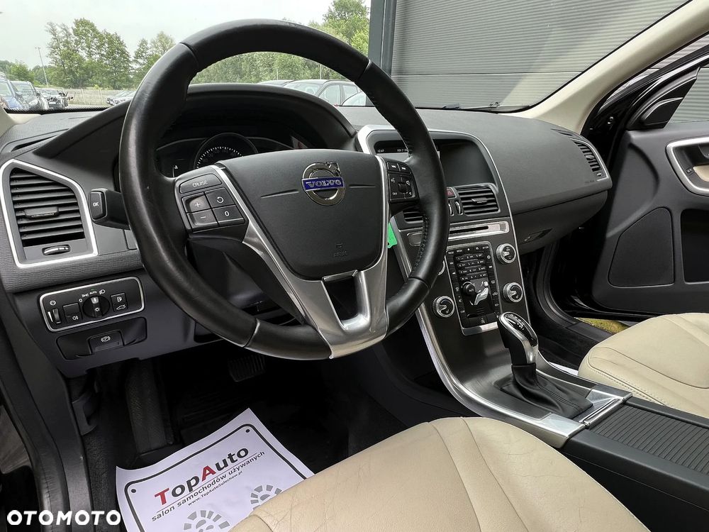 Volvo XC 60 D3 Geartronic Momentum - 20