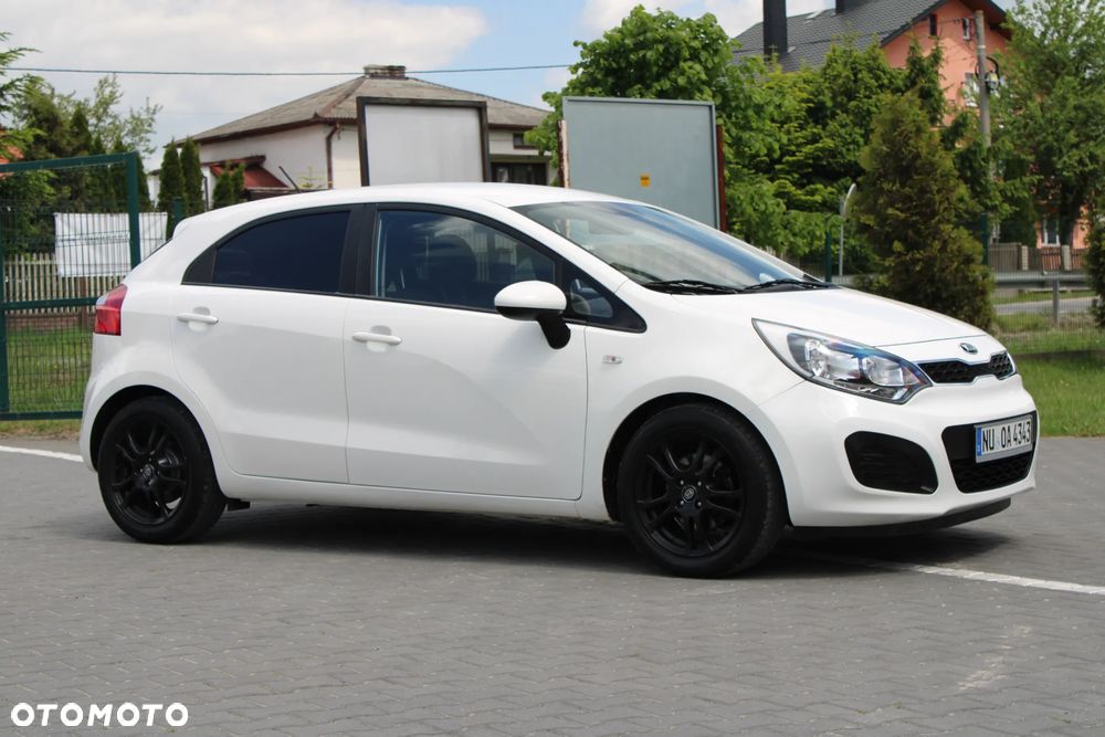 Kia Rio 1.2 Edition 7 - 10