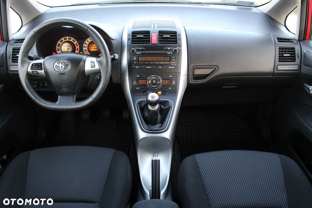 Toyota Auris - 7