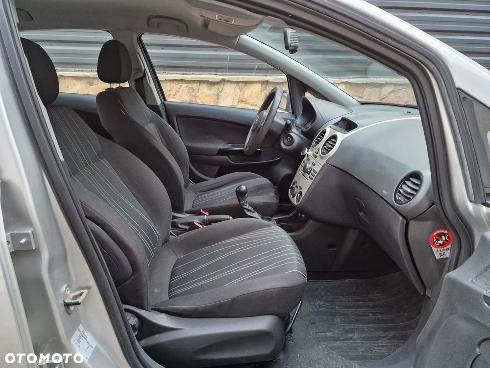 Opel Corsa 1.2 16V Sport - 20