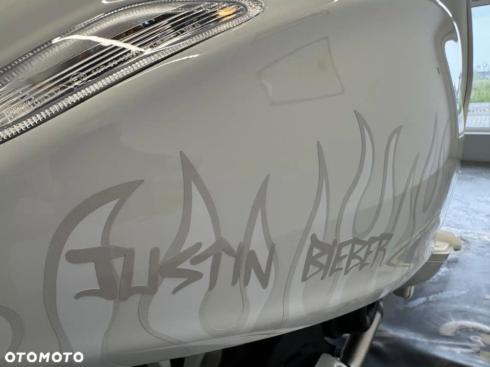 Piaggio Vespa - 37