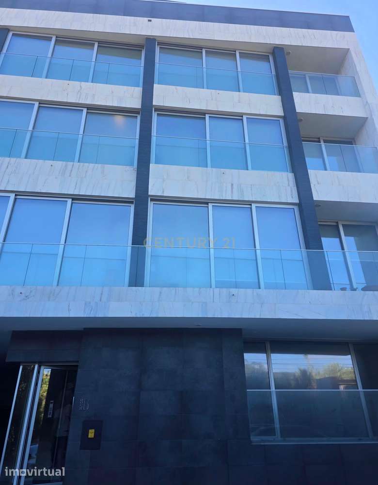 Lindíssimo Apartamento Novo T2 a dois passos da praia - Grande imagem: 2/14