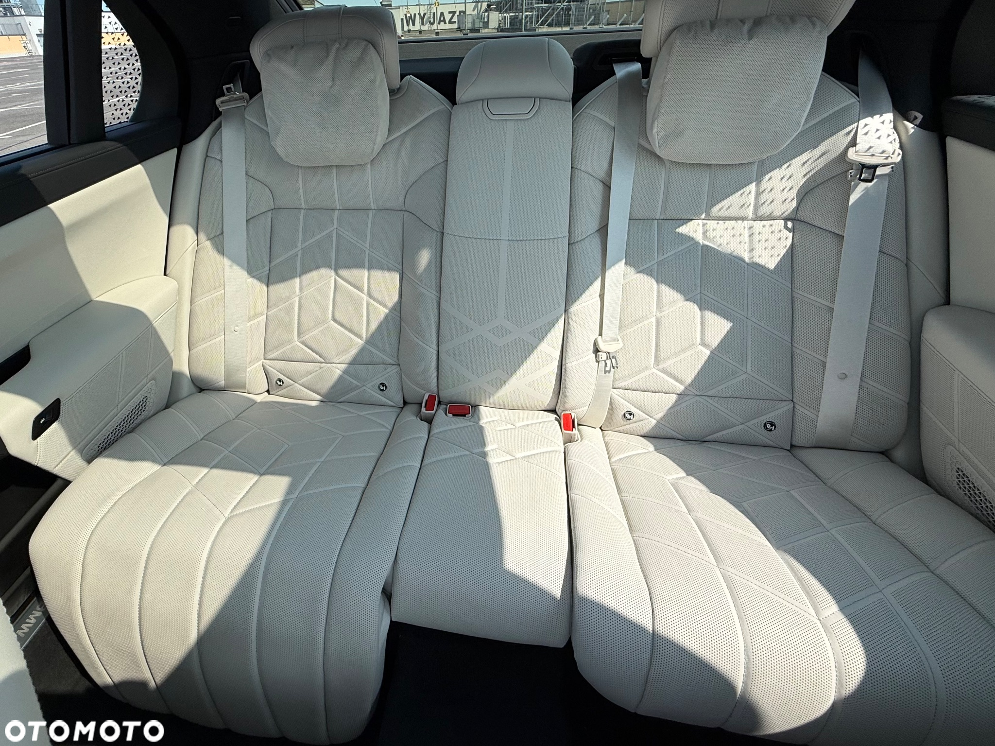 BMW i7 xDrive60 - 36