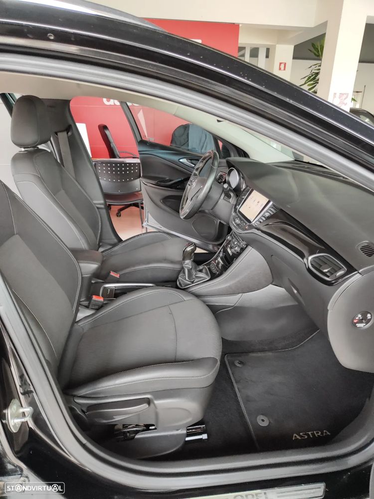 Opel Astra Sports Tourer 1.4 T Dynamic Sport - 18