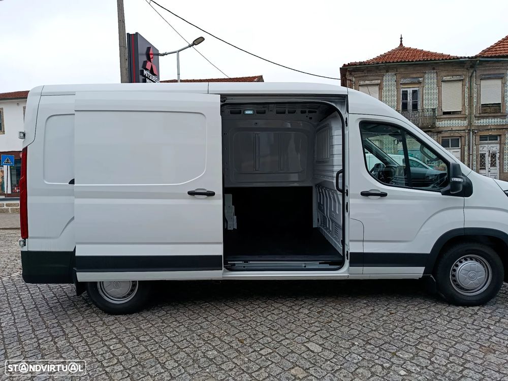 Maxus DELIVER 9 - 9