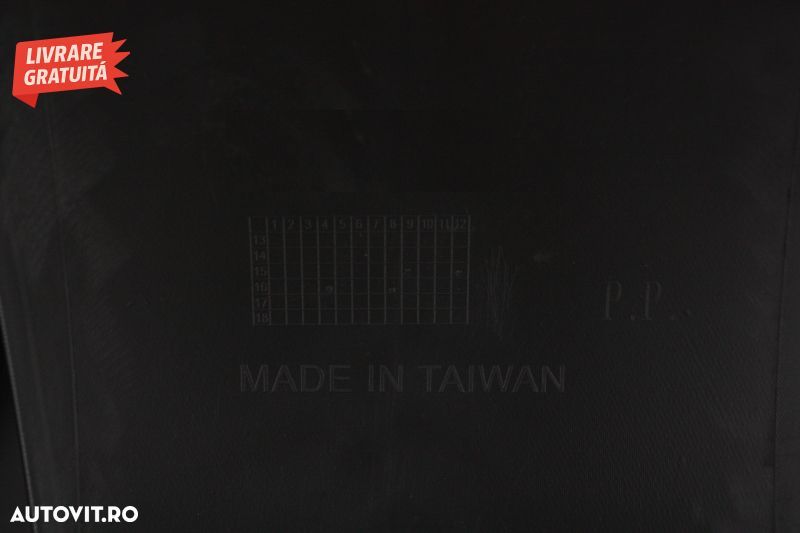 Difuzor de aer cu evacuare dubla BMW Seria 5 F10 F11 (2011-2017) cu Tobe Ornamente- livrare gratuita - 7