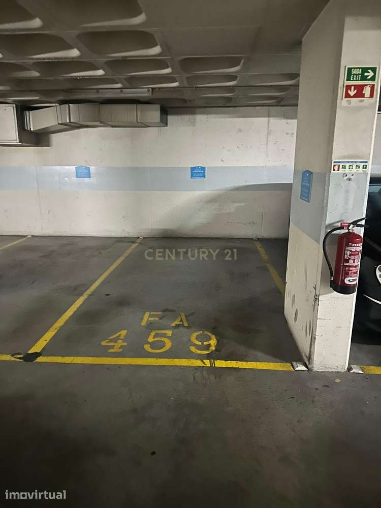 Parqueamento em zona prime de Lisboa ( Campolide ) - Grande imagem: 2/5