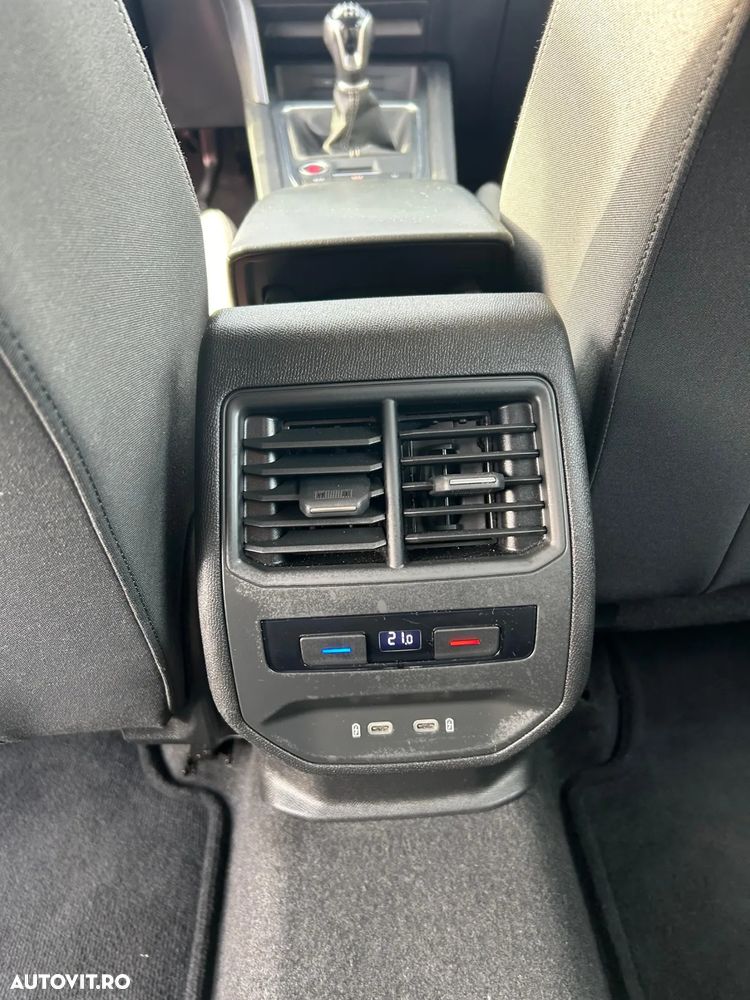 Seat Leon Sportstourer 2.0 TDI Style - 23